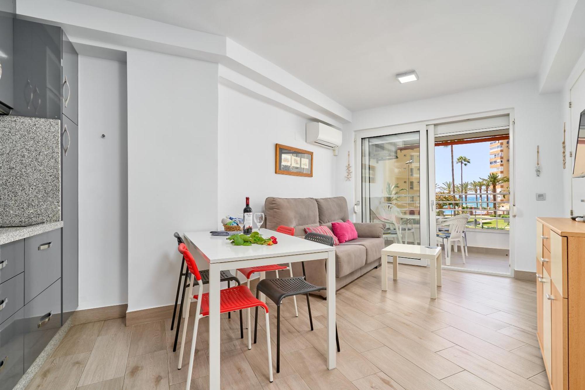 Apartamento Primera Linea Playa ألغاروبو - كوستا المظهر الخارجي الصورة
