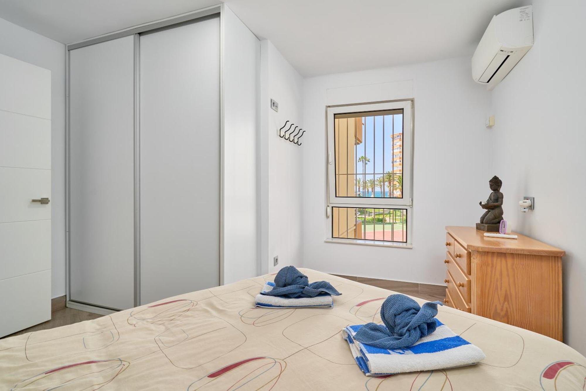 Apartamento Primera Linea Playa ألغاروبو - كوستا المظهر الخارجي الصورة